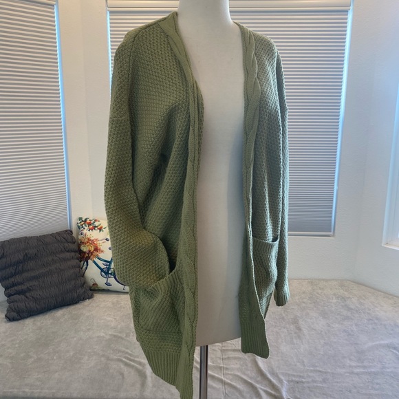Green Cardigan Knit Sweater - Picture 4 of 8